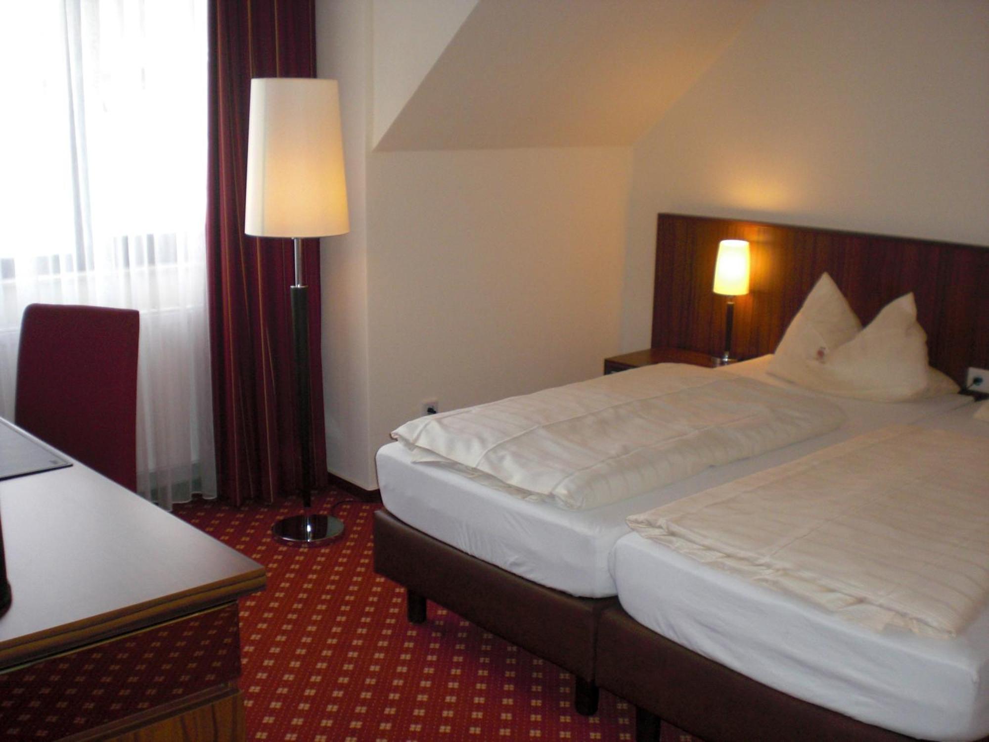 Akzent Hotel Jonathan Lippstadt Exterior foto